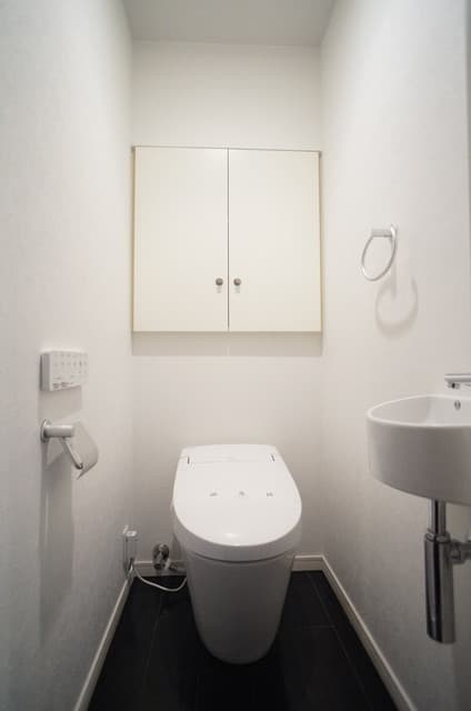 トイレ 温水洗浄機能付き便座・2025年10月室内リフォーム実施済み